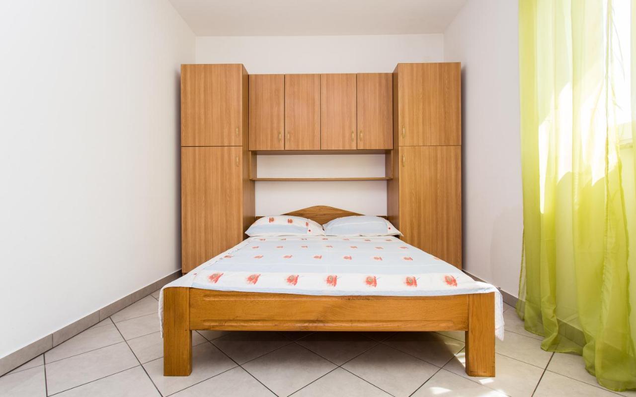 Apartment Justinic *